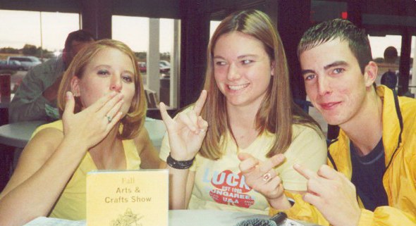 this is the best picture ever
Becky Brenda & Brandon